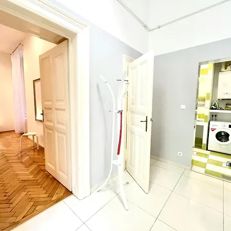 Amazing Swedish 3 In The Center Appartamento Budapest